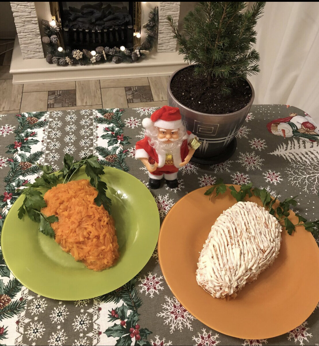 Елочку покупала в Магните, потом посадила на даче. Интересно не замерзнет зимой? Посмотрим. Фото автора