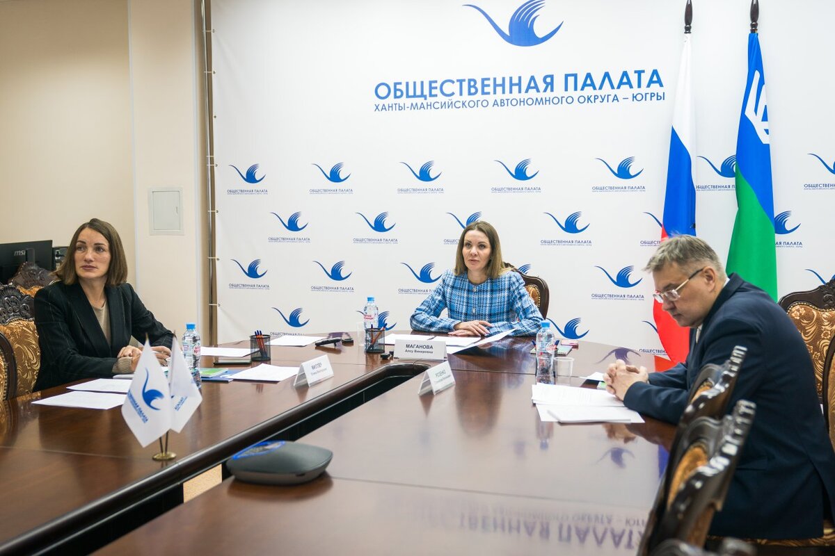    В Югре состоялось заседание регионального общественного штаба по наблюдению за выборами