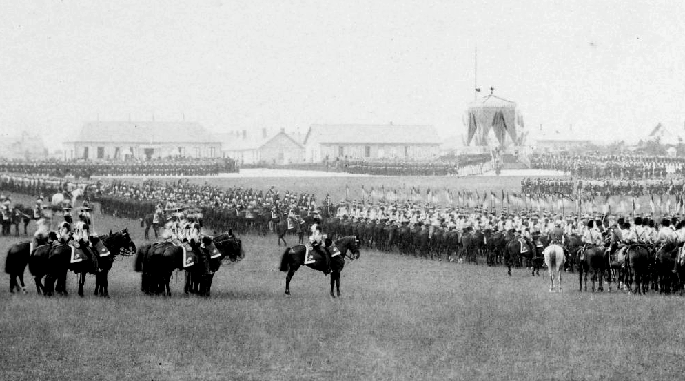 Красное Село, манёвры