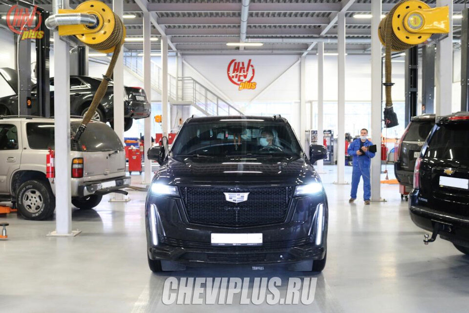 Cadillac Escalade 5 Gen, это безусловно большой технических прорыв
в сравнении с предыдущими генерациями модели.
Новые технологии, опции, возможности.