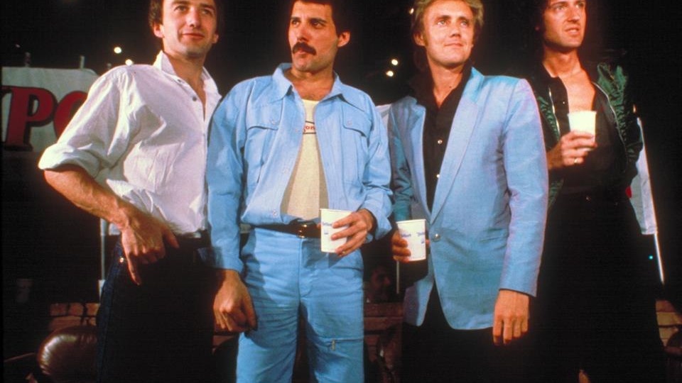 На ваши вопросы отвечают Queen