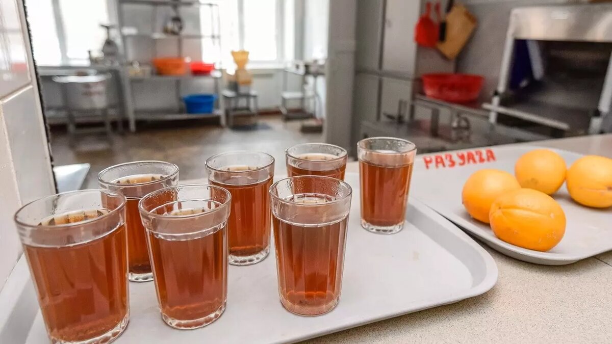     Масло ООО «Новодеревенское», поставляемое в челябинские школы, содержало в себе спреды — жиры растительного происхождения. Этот же поставщик снабжает и некоторые заведения в ХМАО.