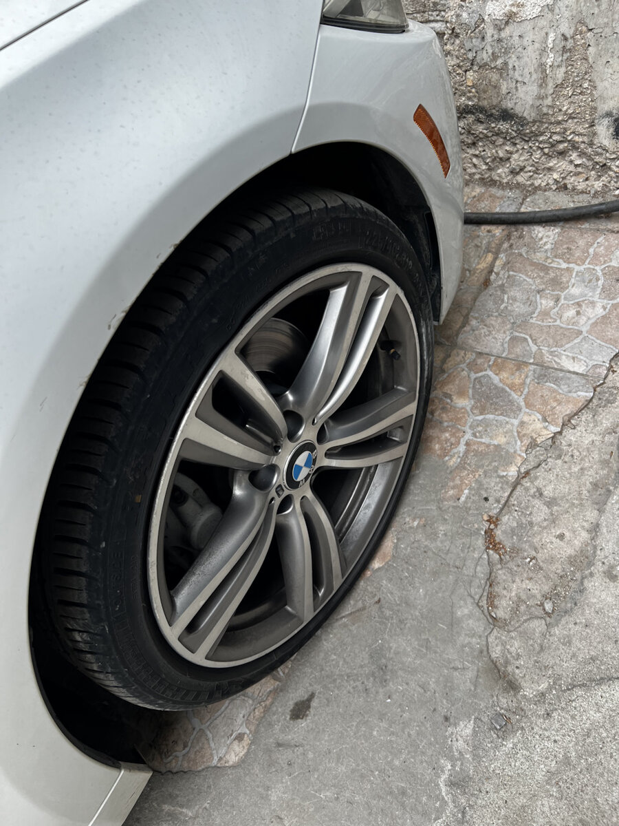 Грыжа на 1 старом колесе