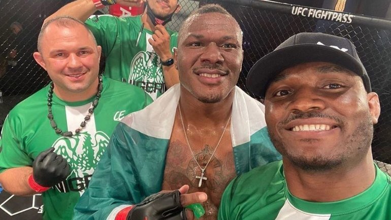    Камару Усман с братом. Соцсети