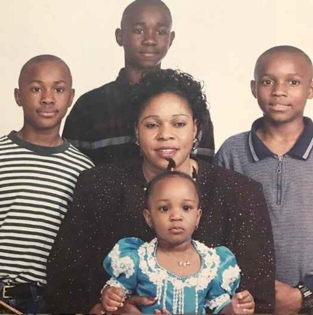    Камару Усман с семьей. Соцсети