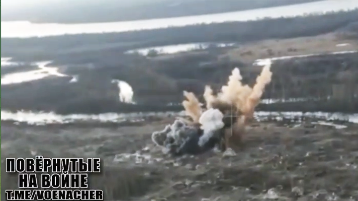 Водоотводные лотки е600 монтаж. Канал четверка. Рен тв логотип. Канал перевернутая. Дренажная система лоток водоотводный.