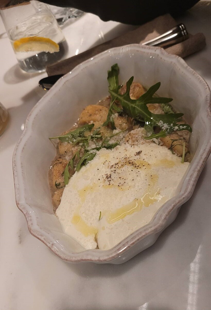 Картофельные ньокки с белыми грибами и муссом из сыра бри 9/10