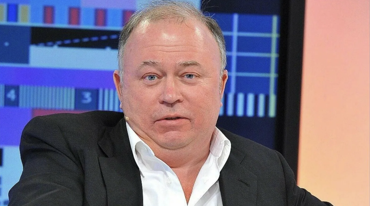 журналист андрей викторович караулов. караулов андрей викторович. андрей караулов фото. телеведущий андрей караулов. андрей караулов журналист.