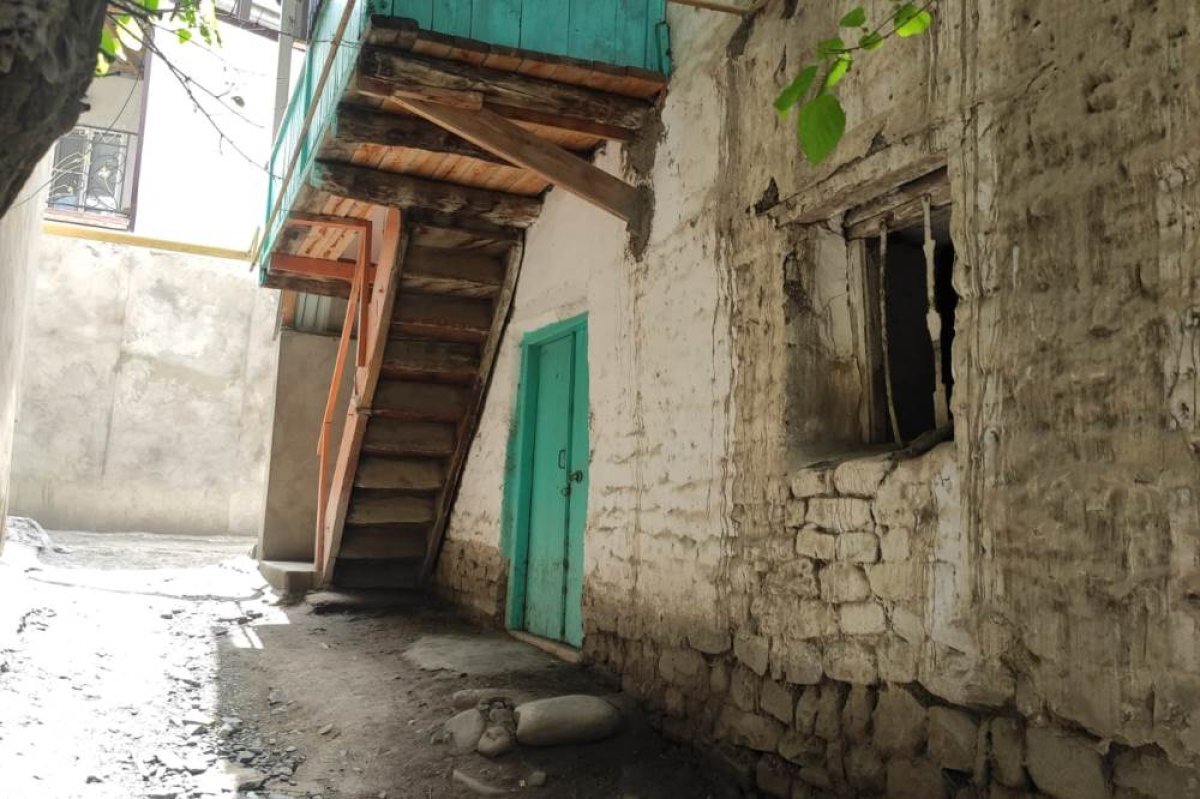    Чиновник в Дагестане осужден за покупку сироте непригодного дома