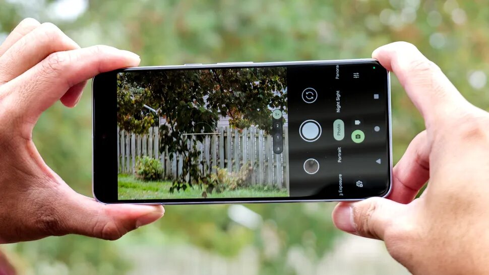 Pixel 8 Pro также может похвастаться различными функциями с поддержкой ИИ 
