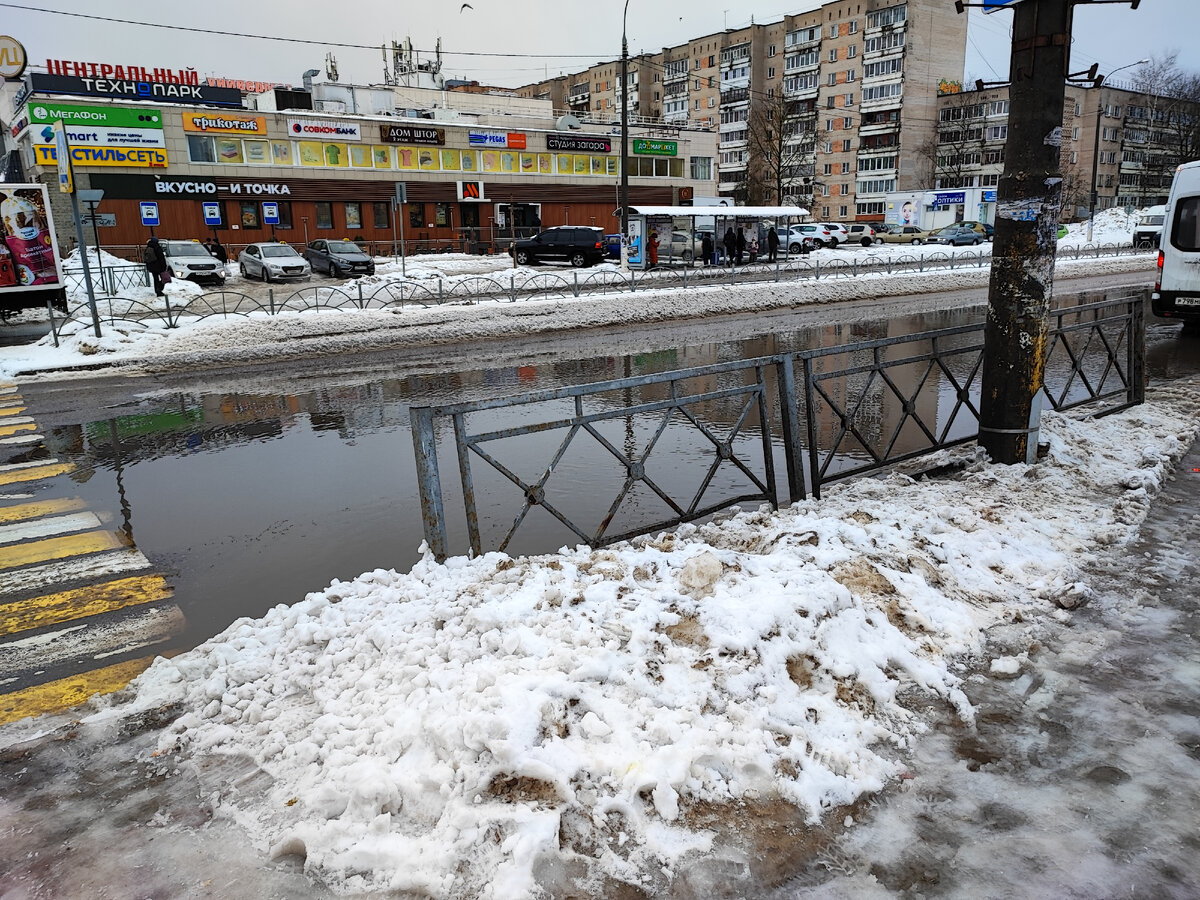 "Аксёновское" море или "Аксёновская" лужа в Обнинске.