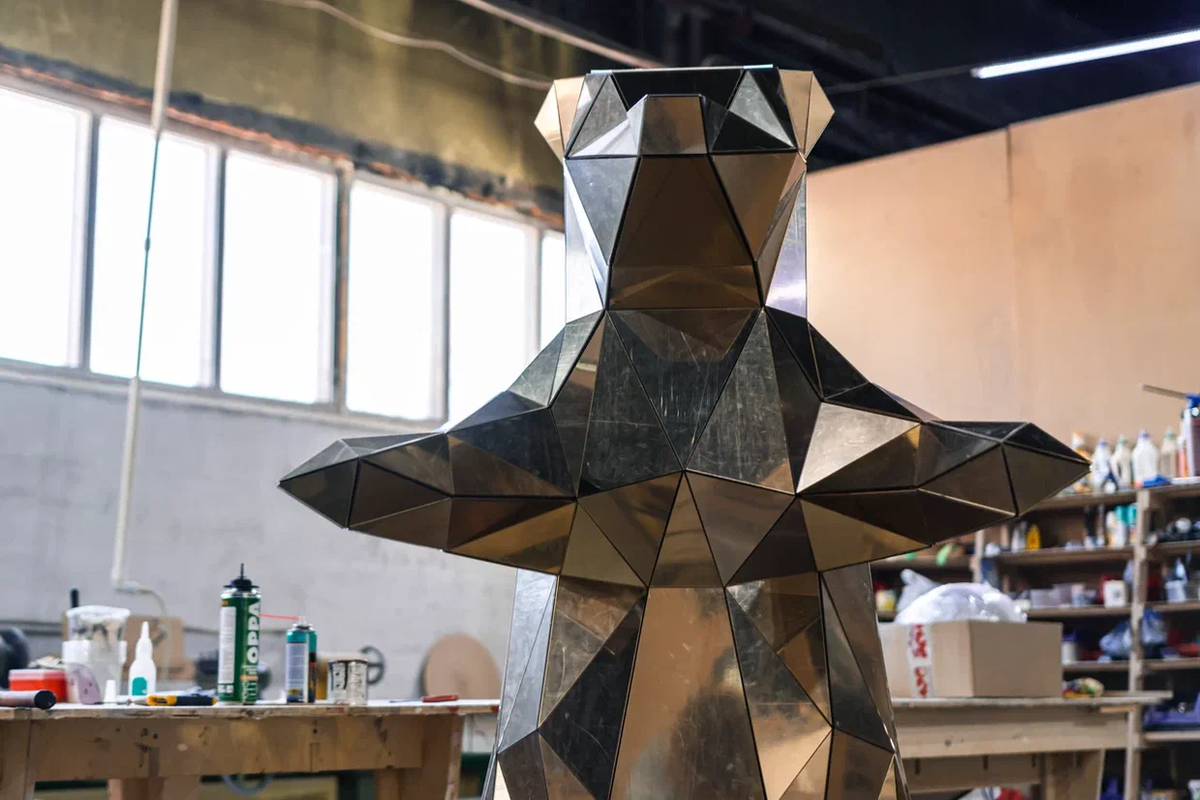 
Пример: полигональная фигура Медведя, производственная компания ”ARTMOROSHKA”