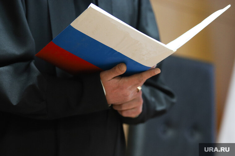    Суд рассматривает иск о признании отцом 81-летнего мужчину, который умер и оставил наследство