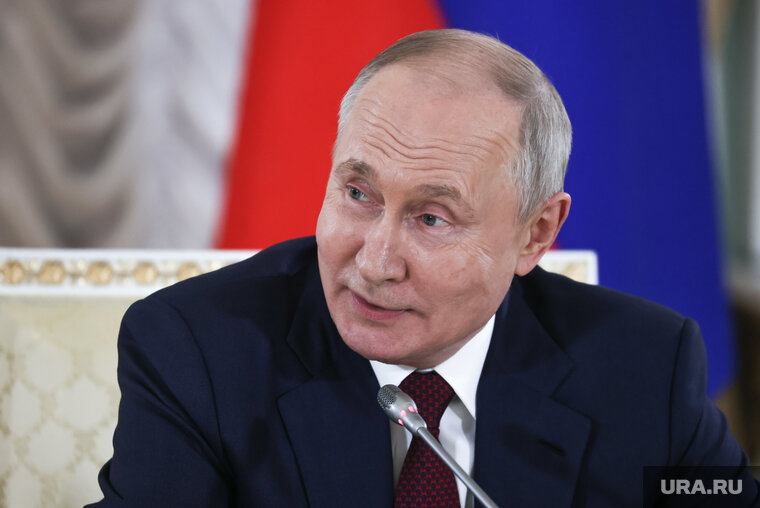    Указ о присвоении звания подписал Владимир Путин