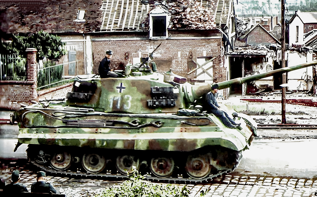 Panzerkampfwagen Tiger II (8,8 cm Kw.K. L-71) с циммеритовым покрытием, 1943 г.