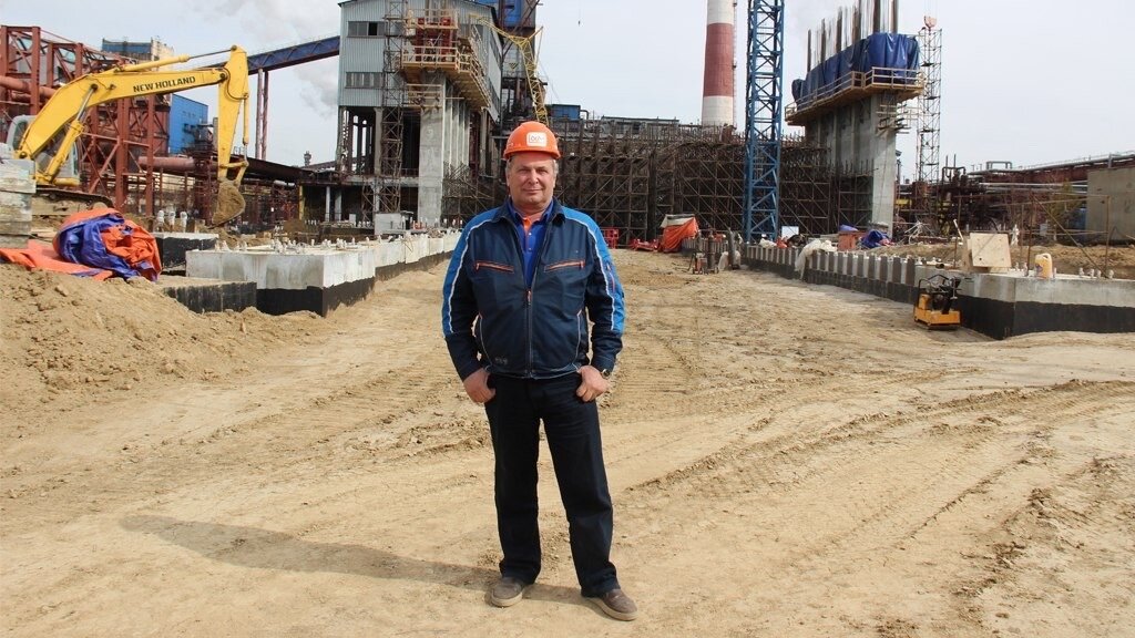 Работа новороссийске рабочие. Акита в военной форме. Работа новороссийске рабочие. Работа новороссийске рабочие. Поздняков фото.