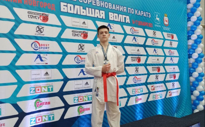   Бузулукские каратисты на Всероссийских соревнованиях завоевали три медали Кристина Просвиркина
