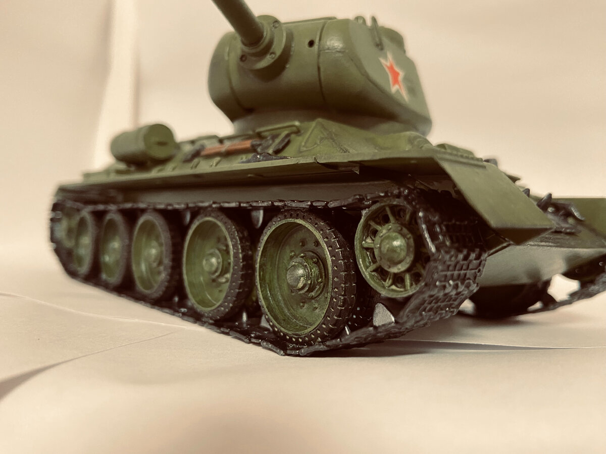Сборка танка Т-34/76 производителя Zvezda