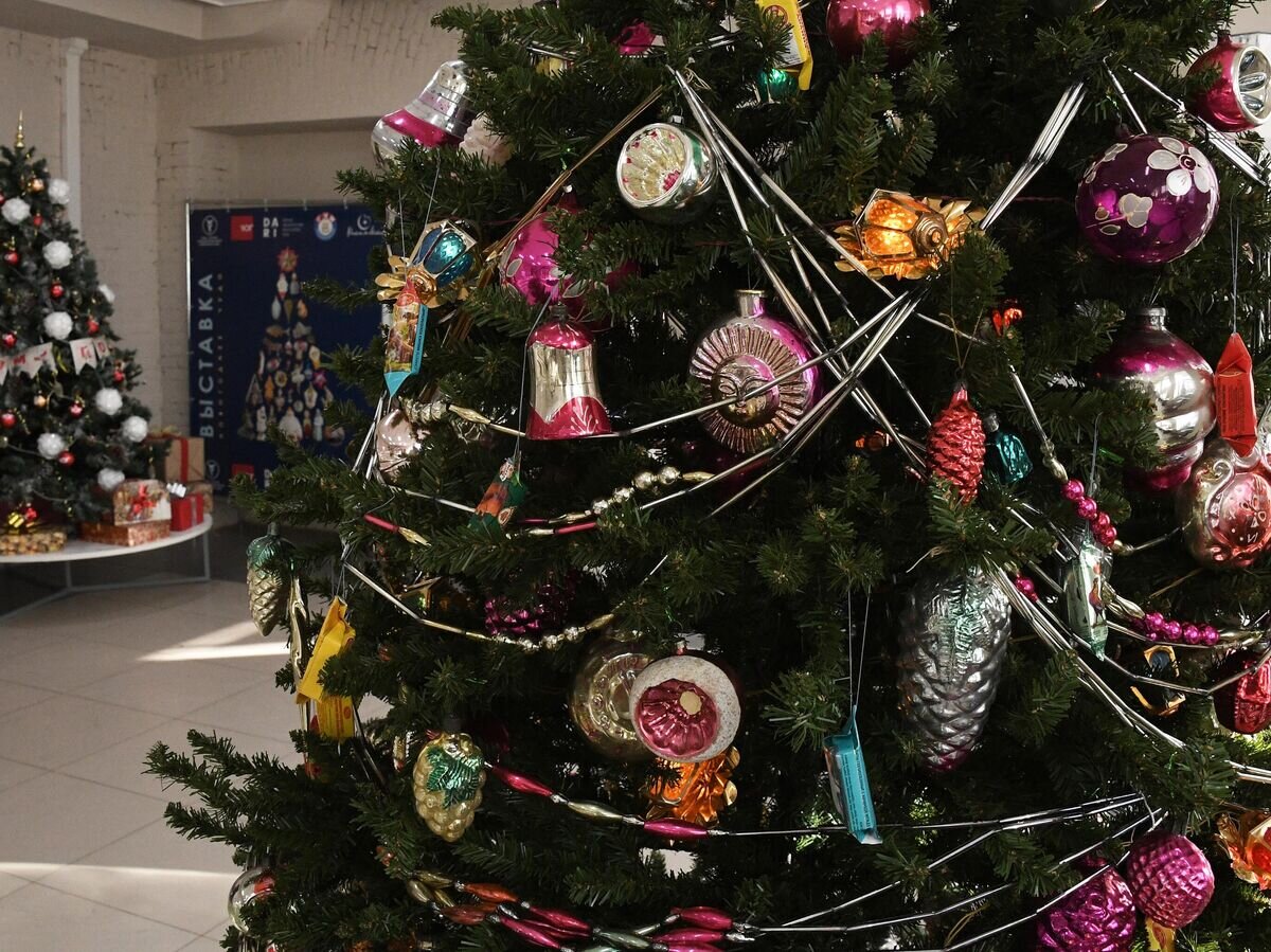    Выставка советских новогодних игрушек© РИА Новости / Виталий Аньков