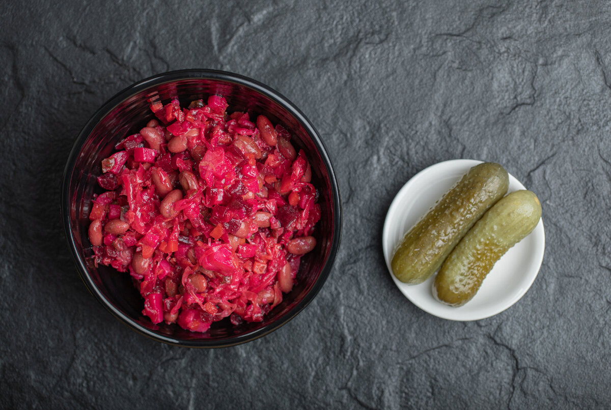 https://ru.freepik.com/free-photo/homemade-vinaigrette-with-beans-in-bowl-and-pickle-top-view_15736506.htm#page=3&query=%D0%B2%D0%B8%D0%BD%D0%B5%D0%B3%D1%80%D0%B5%D1%82&position=29&from_view=keyword&track=sph