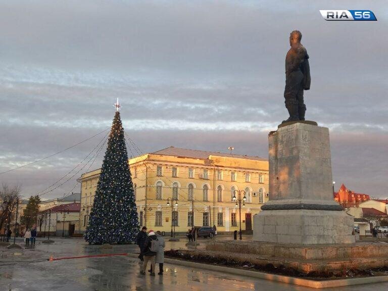    Вот такая зима в Оренбурге. Корреспондент РИА56 прошелся по улицам после дождя Белов Михаил Александрович