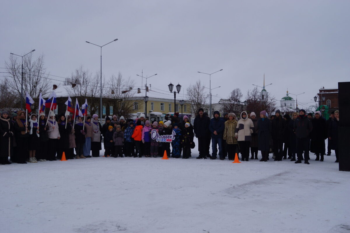 Акция «С теплом из дома»: подарки для бойцов отправлены в зону СВО |  Красноуфимск Онлайн | Дзен