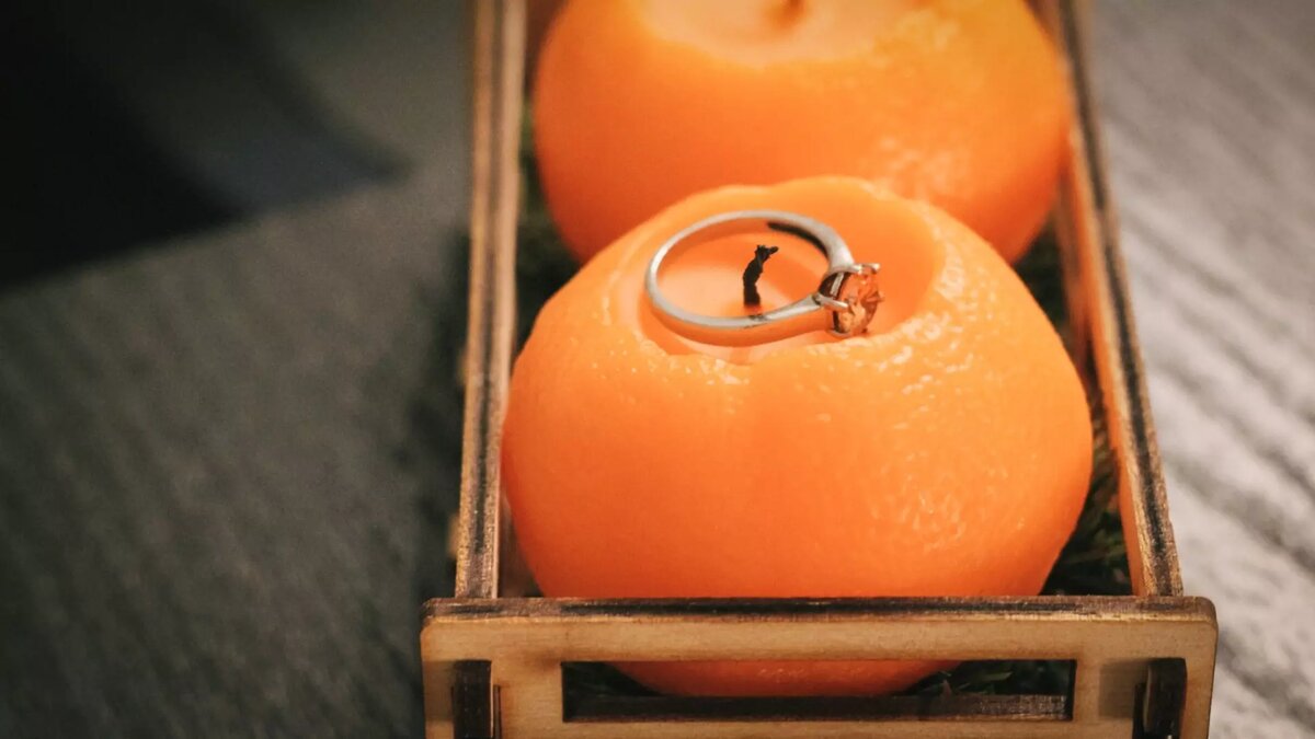     Тюменские мужчины оказались в числе самых экономных в России в части трат денег на женские ювелирные украшения. Областная столица заняла одно из последних мест в рейтинге российских городов по индексу «щедрости мужчин» в преддверии Нового года.