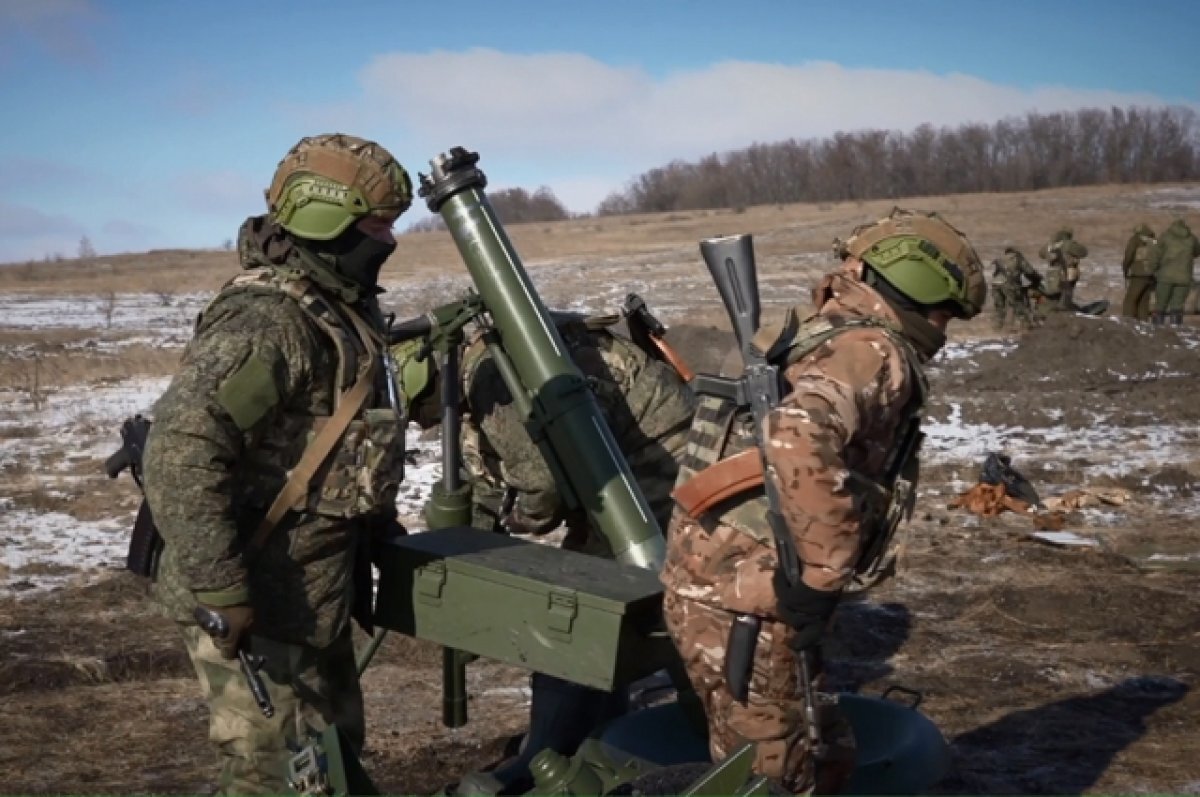    Миномёт-«снайпер» бьет офицеров ВСУ.