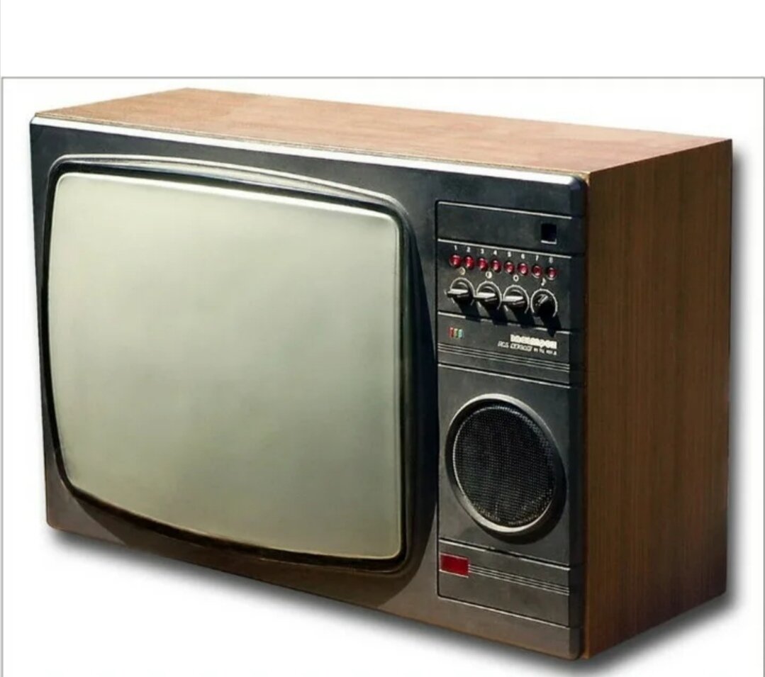 Вот такие были цветные телевизоры на тот момент. Фото из свободного доступа в сети.