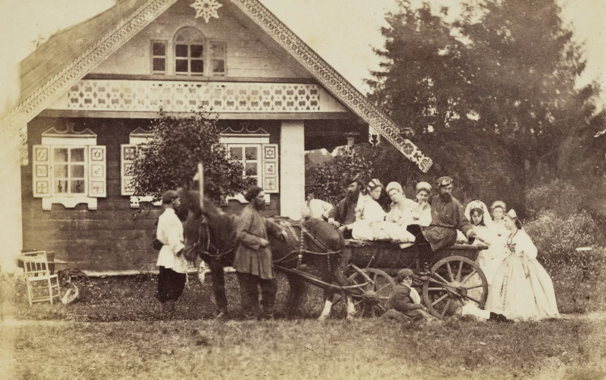 Быт конца 19 века. «Крестьянская свадьба в Тамбовской губернии» (1880). Фотограф Вильям Каррик. Сибирские купчихи 19 века. Фотограф Вильям Каррик (1827—1878).