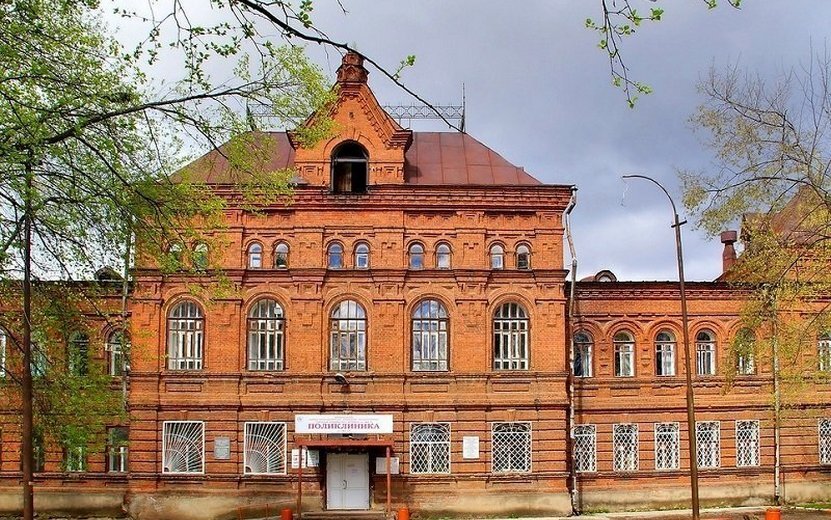    Житель Удмуртии создал петицию с требованием остановить приватизации «Красной больницы» в Воткинске