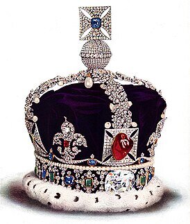 Корона британских монархов с крупной шпинелью. 