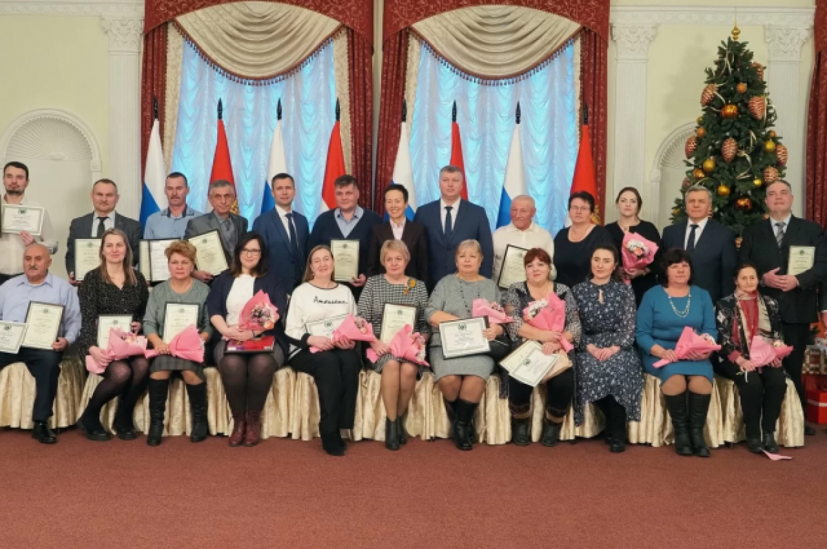   В Калуге наградили лучших сельских старост области