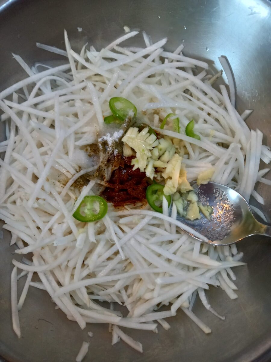 Дайкон со специями