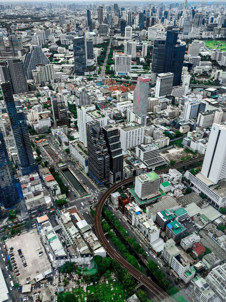 Вид с башни Маха Накхон, 2023 год