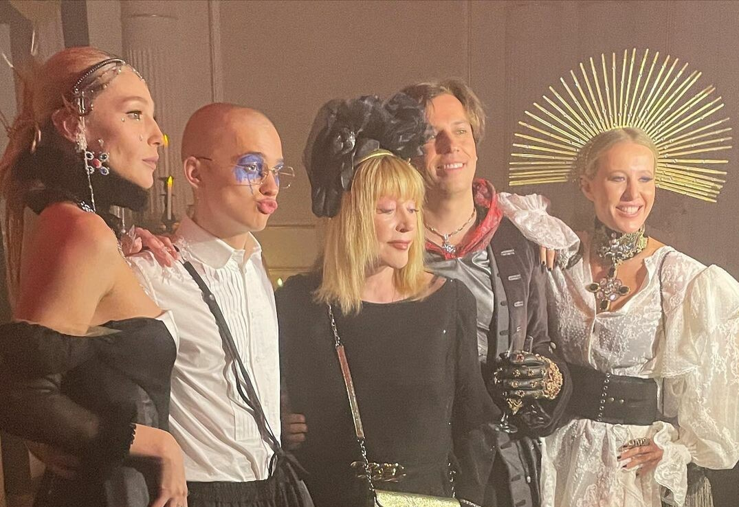 пугачева на вечеринке ивлеевой. какого числа была вечеринка ивлевой. настя ивлеева и элджей 2021. настя ивлеева и элджей. пугачева на день рождения ивлеевой насти 2021.