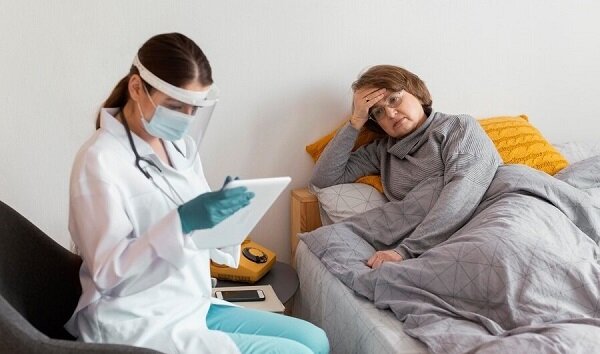 При сильно выраженных симптомах заболевания стоит вызвать врача на дом