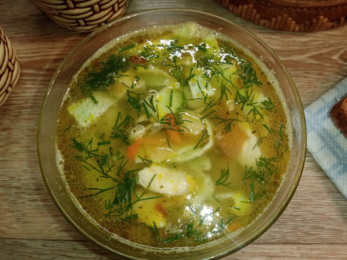 Куриный суп с яичными блинчиками