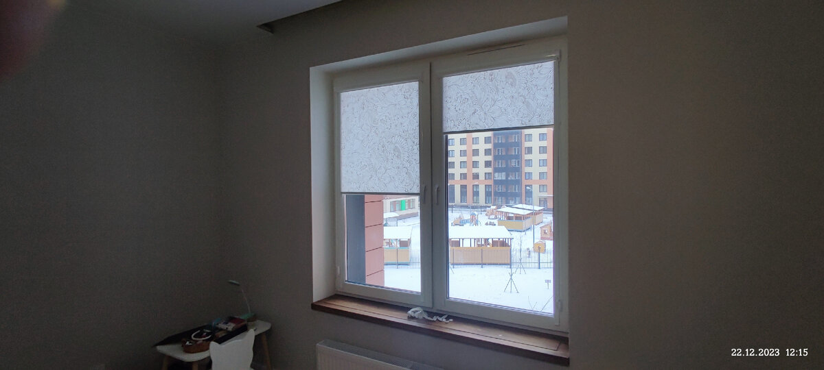 Авенсис белый