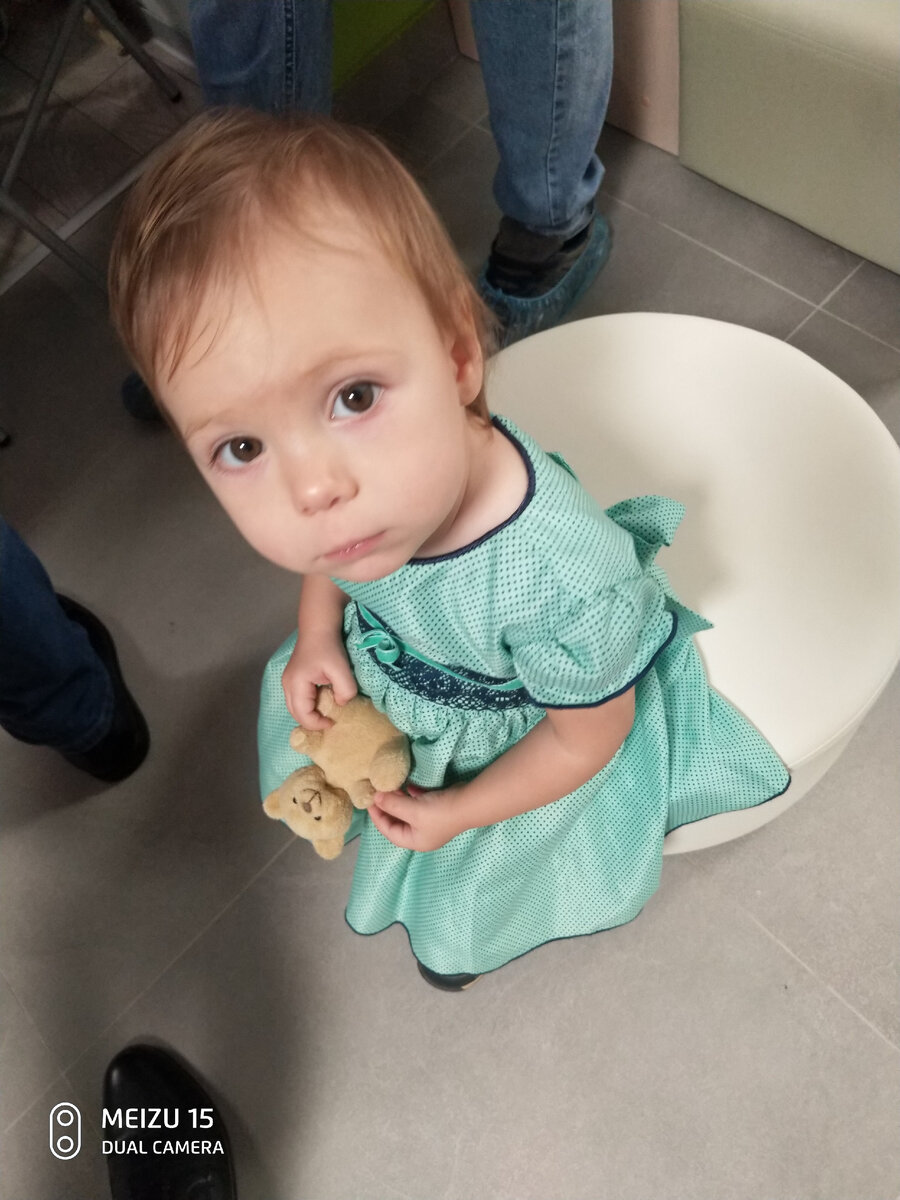 На утреннике у Вани в саду 