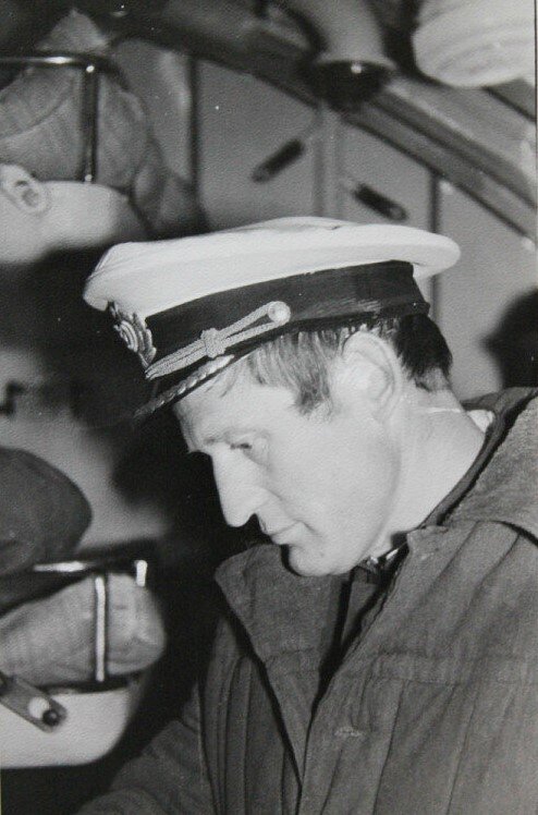 Фото из сети интернет, свободный доступ. Станислав Михайлович на нашей подводной лодке.