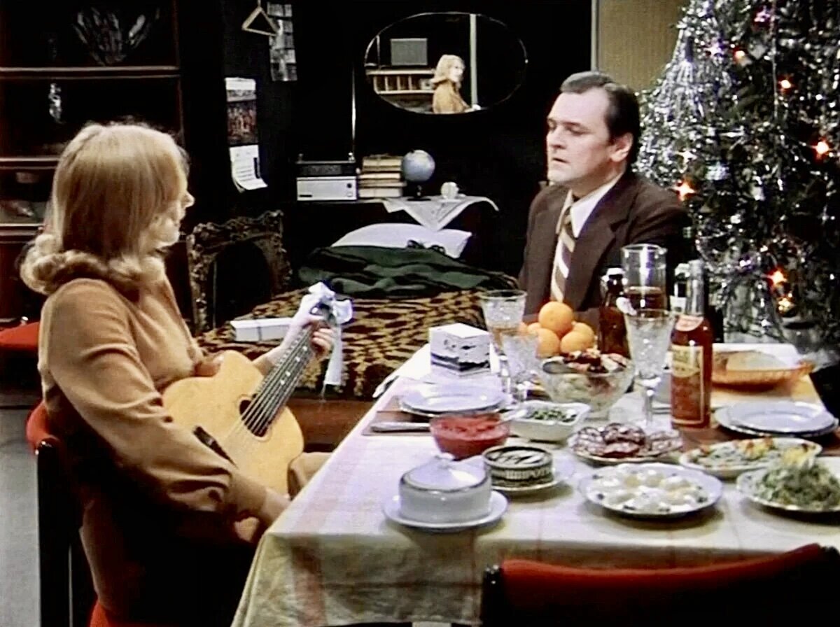 Кадр из фильма ”Ирония судьбы или с легким паром”