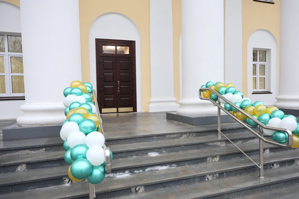 Листайте вправо, чтобы увидеть больше изображений