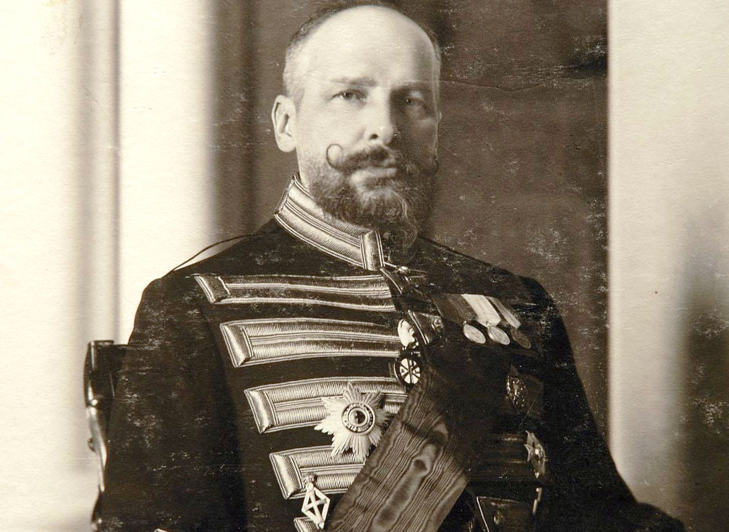 Пётр Аркадьевич Столыпин (14 апреля 1862 — 5 сентября 1911) — российский государственный деятель, статс-секретарь Его Императорского Величества (1908), действительный статский советник (1904), гофмейстер (1906). 
Гродненский (1902–1903) и саратовский (1903–1906) губернатор, министр внутренних дел и председатель Совета министров (1906–1911), член Государственного совета (1907–1911). В российской истории начала XX века известен в первую очередь как реформатор и государственный деятель, сыгравший значительную роль в подавлении революции 1905–1907 годов.