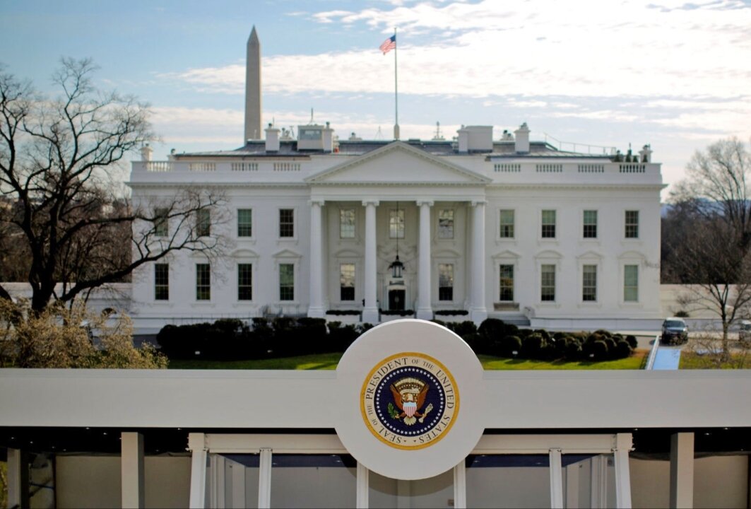    Белый дом: США отключат от своей финансовой системы банки за нарушение санкций