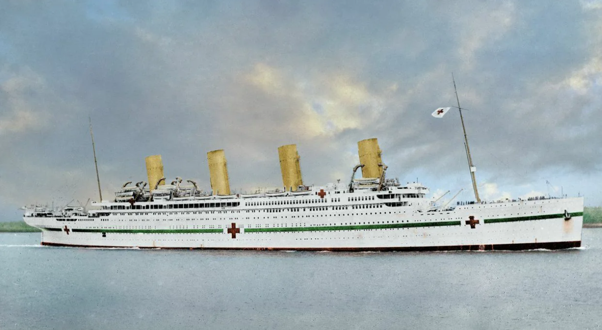 Британик плавучий госпиталь. Пароход Британик. HMHS Britannic. 3 Корабля Титаник Британик Олимпик.