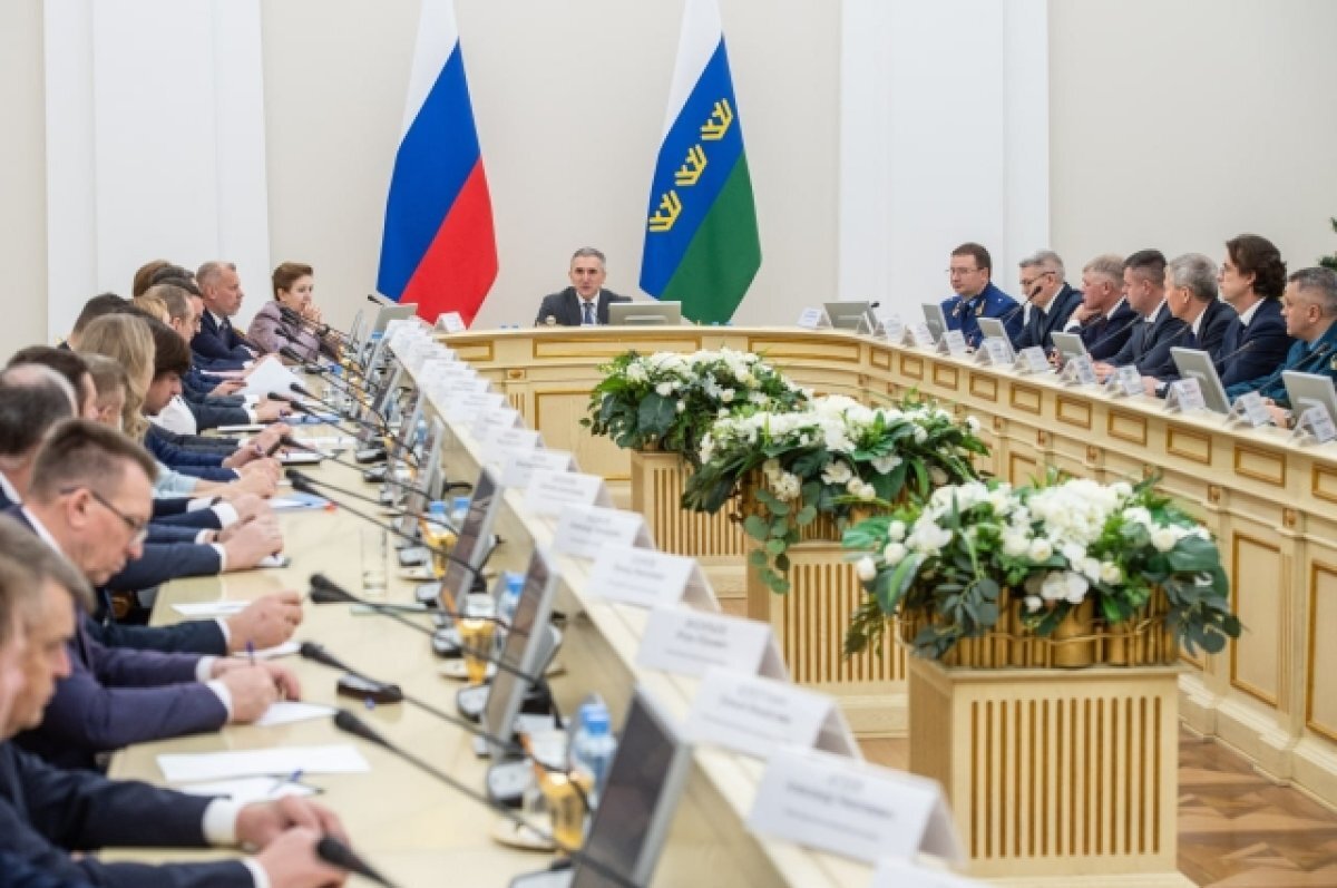    Губернатор Моор: в 2023 году регион сохранил экономическую стабильность