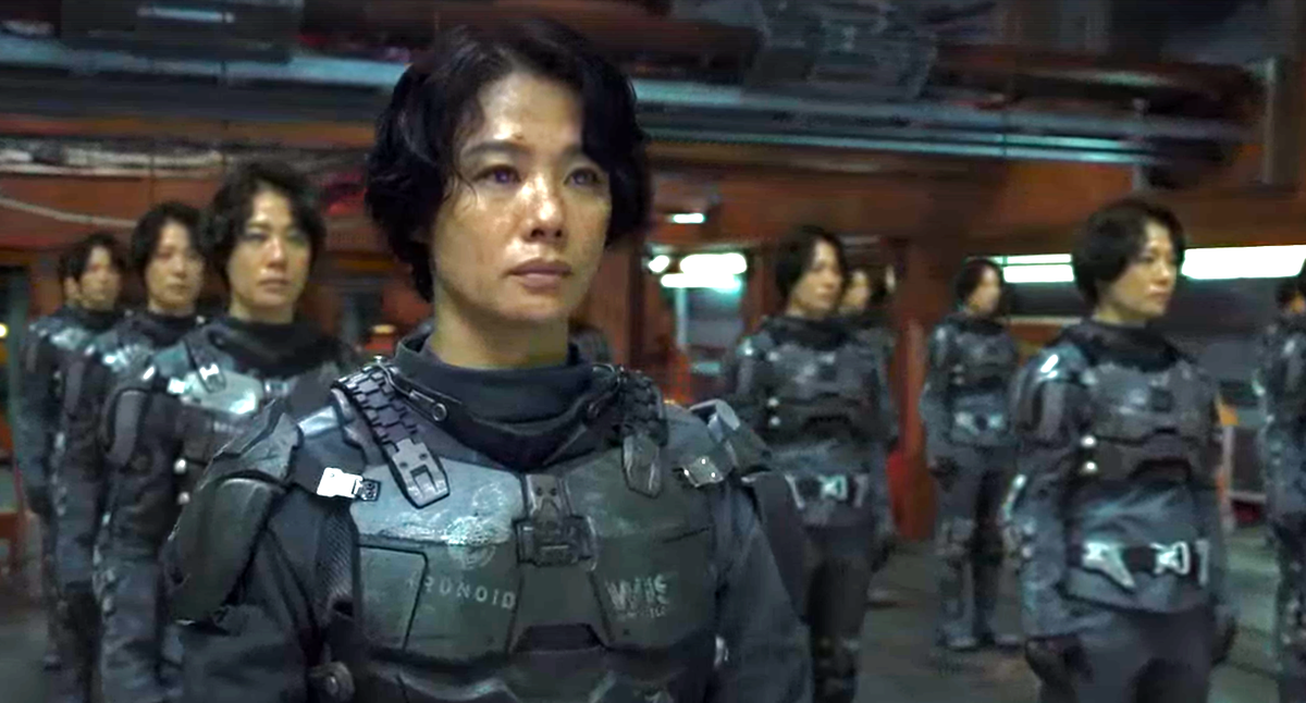 Ким Хён Чжу в роли Чон И и её клонов.