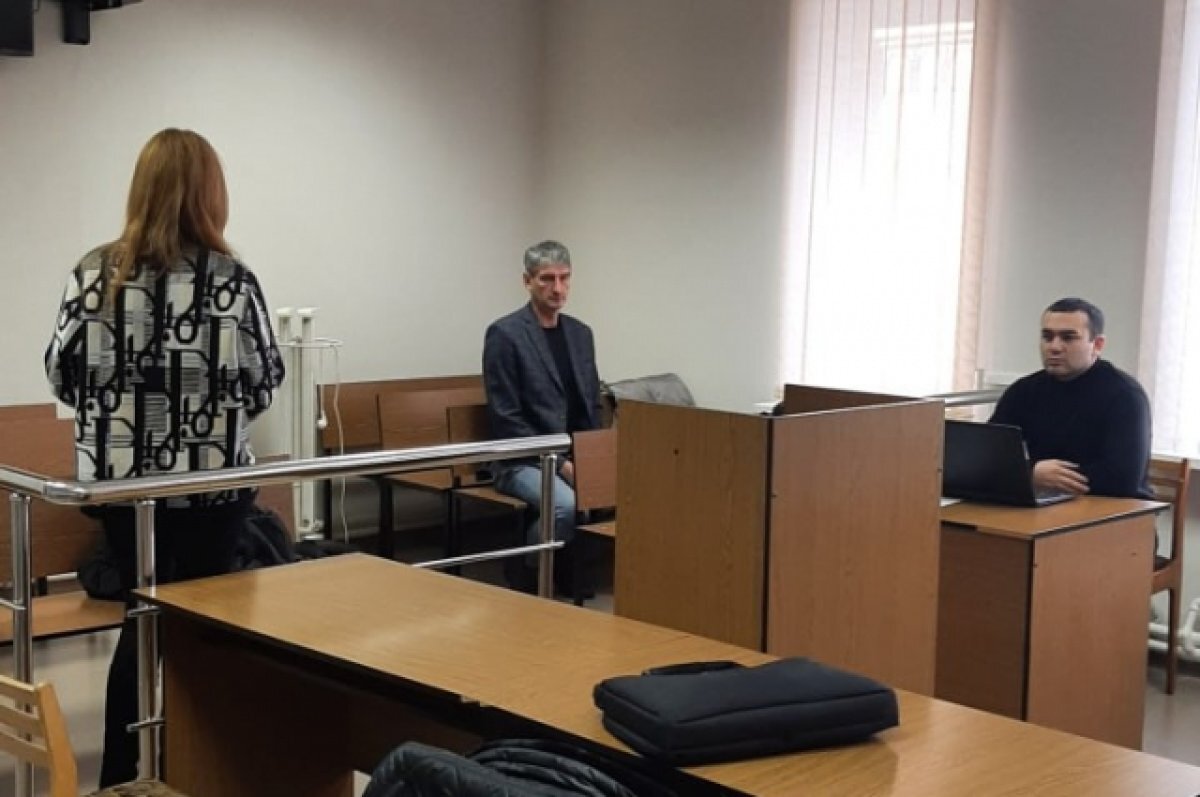    Сотрудница медцентра из Брянской области пронесла мимо кассы 1,2 млн рублей