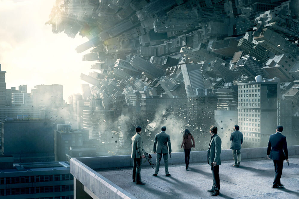 Кадр из фильма "Начало" (2010), режиссёр Кристофер Нолан, художник-постановщик Гай Хендрикс Дайас.